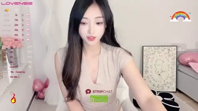 ho7-shi naked strip on cam for live sex video chat