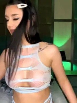 KendraRusso naked strip on cam for live sex video chat