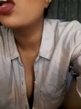 Mary_alwis naked strip on cam for live sex video chat