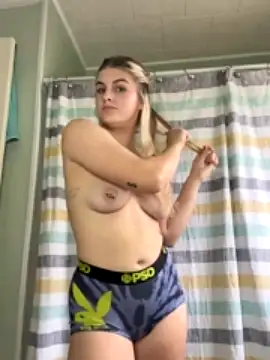 Spicyy420 naked strip on cam for live sex video chat