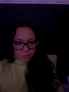 Bianca-Fantasy naked strip on cam for live sex video chat
