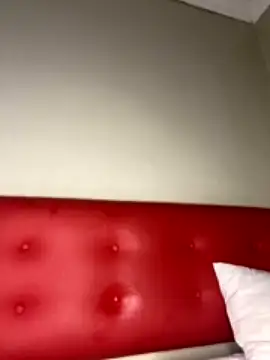 Dime- naked strip on cam for live sex video chat