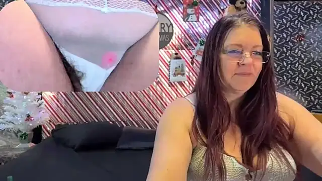Kinkalicious naked strip on cam for live sex video chat