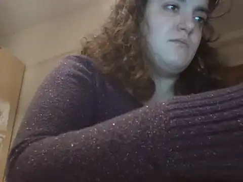 Ladyboop96 naked strip on cam for live sex video chat