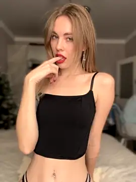 LoveGameSexx naked strip on cam for live sex video chat