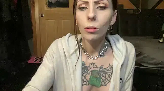 trinityelice naked strip on cam for live sex video chat