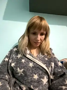 Anita-Smith naked strip on cam for live sex video chat