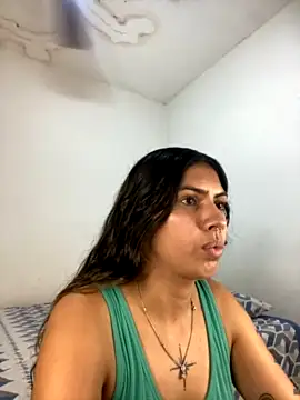 Argentinitaaa naked strip on cam for live sex video chat