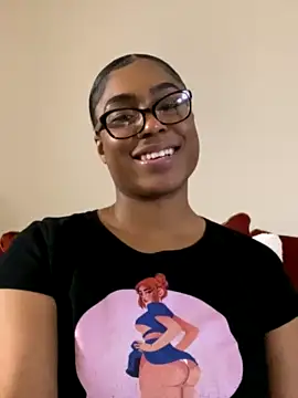 CandyLuxxx naked strip on cam for live sex video chat