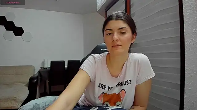 Erotic_Vibe_Alexy naked strip on cam for live sex video chat