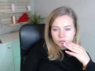 Holly95love nude Live Sex Chat Show
