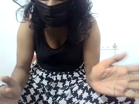 lolalivv naked strip on cam for live sex video chat