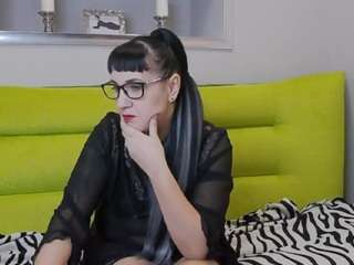 MilfyyDiana nude Live Sex Chat Show
