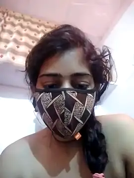 Queen467 naked strip on cam for live sex video chat