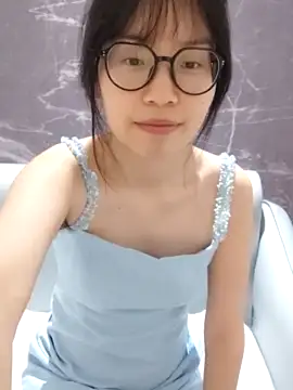 qxyqxy naked strip on cam for live sex video chat