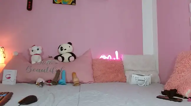 Sllyqueen naked strip on cam for live sex video chat