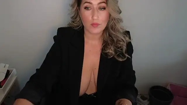 TessToy naked strip on cam for live sex video chat