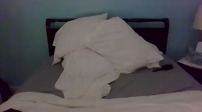 X_Clara naked strip on cam for live sex video chat