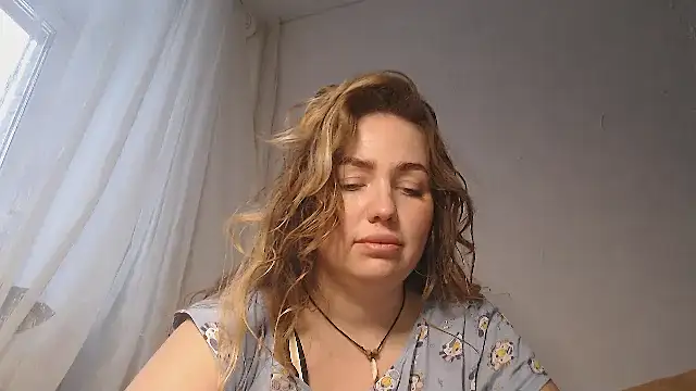 xxkristinaxx naked strip on cam for live sex video chat