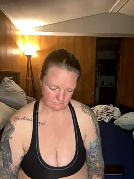 0Dezi0 naked strip on cam for live sex video chat