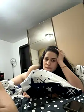 ewvy09 naked strip on cam for live sex video chat
