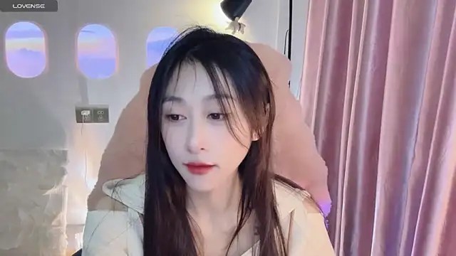 Fffaye naked strip on cam for live sex video chat