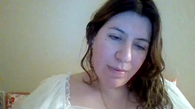 HYPHYtype naked strip on cam for live sex video chat