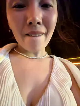 kris520 naked strip on cam for live sex video chat