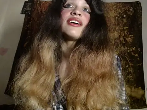 Leila2797 naked strip on cam for live sex video chat