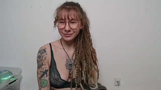 Luna_Ink naked strip on cam for live sex video chat
