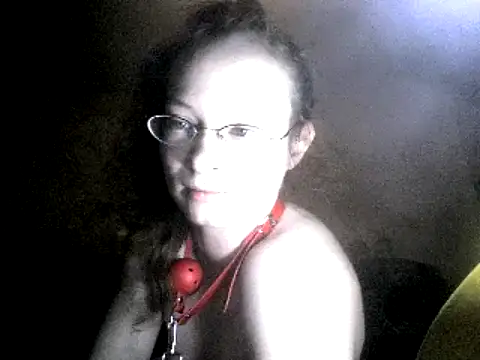 Nicki_Ann naked strip on cam for live sex video chat
