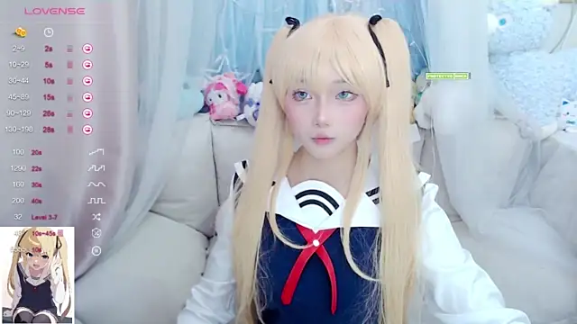 RuiRui_ovo naked strip on cam for live sex video chat