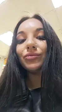 AveryVibeMe naked strip on cam for live sex video chat