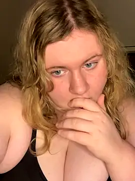 cinnabug naked strip on cam for live sex video chat