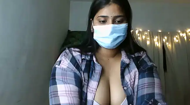 cutelady65 naked strip on cam for live sex video chat