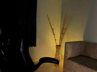 Dominique nude Live Sex Chat Show