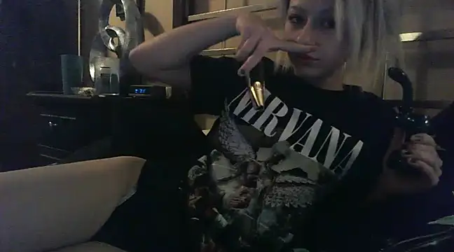 dumbnumbbunni01 naked strip on cam for live sex video chat