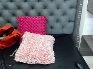 EMILY-ROUS nude Live Sex Chat Show