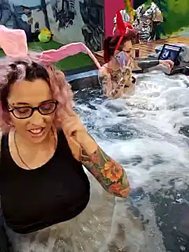 KnivyNyo naked strip on cam for live sex video chat