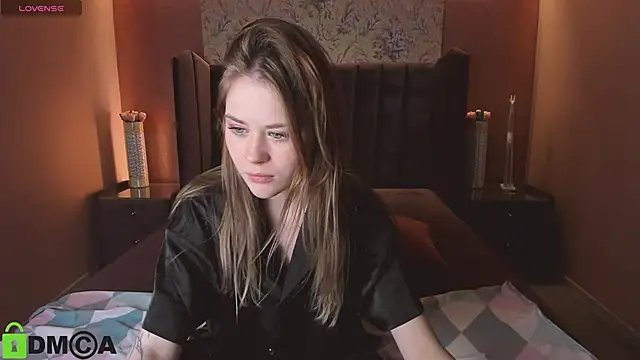 LucyRem naked strip on cam for live sex video chat