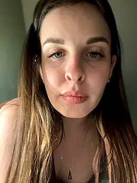 MollyBer naked strip on cam for live sex video chat