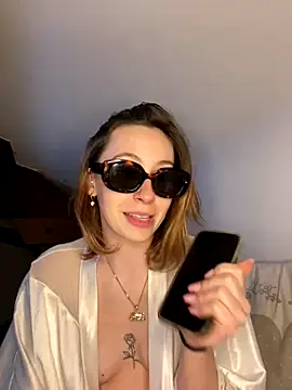 Rosirysoff naked strip on cam for live sex video chat
