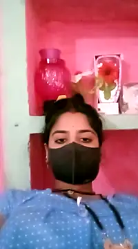 RUBICUT naked strip on cam for live sex video chat
