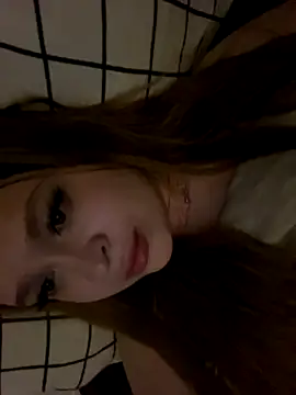 socassie naked strip on cam for live sex video chat