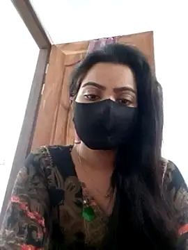 Sunny_Leone_Bd naked strip on cam for live sex video chat