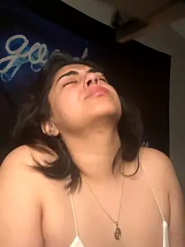 ThickerThanYoBitch naked strip on cam for live sex video chat