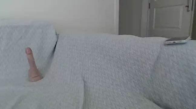 Topmodell naked strip on cam for live sex video chat