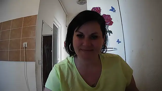AndradaBlum naked strip on cam for live sex video chat