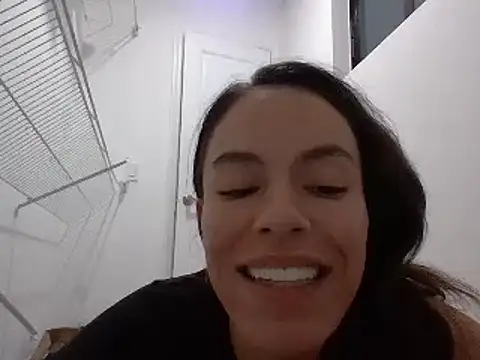 brookehoneynina naked strip on cam for live sex video chat