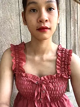 Chiecum naked strip on cam for live sex video chat